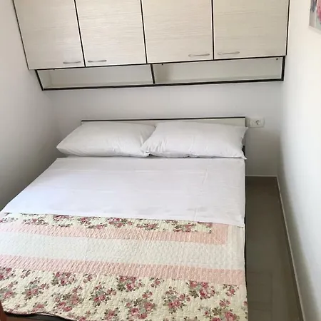 Sanja Apartment *