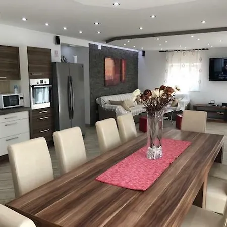 Apartment Sanja Marina